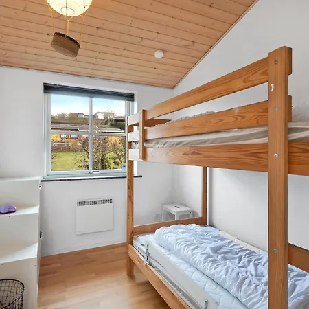 Beautiful By Folle With Sea Views, Ronde